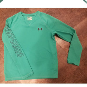 Under Armor All Season Gear Loose Fit Shirt